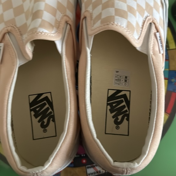 Vans Classic Checkerboard Slip-On Light Pink & White - Picture 5 of 7